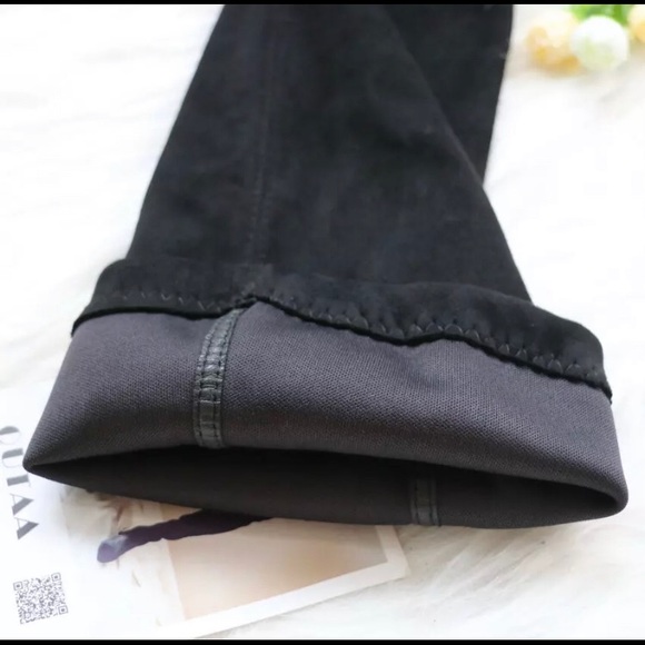 Over knee boots - Picture 2 of 4